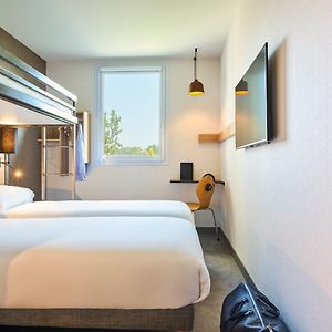 Habitación Estándar con 2 Camas Individuales